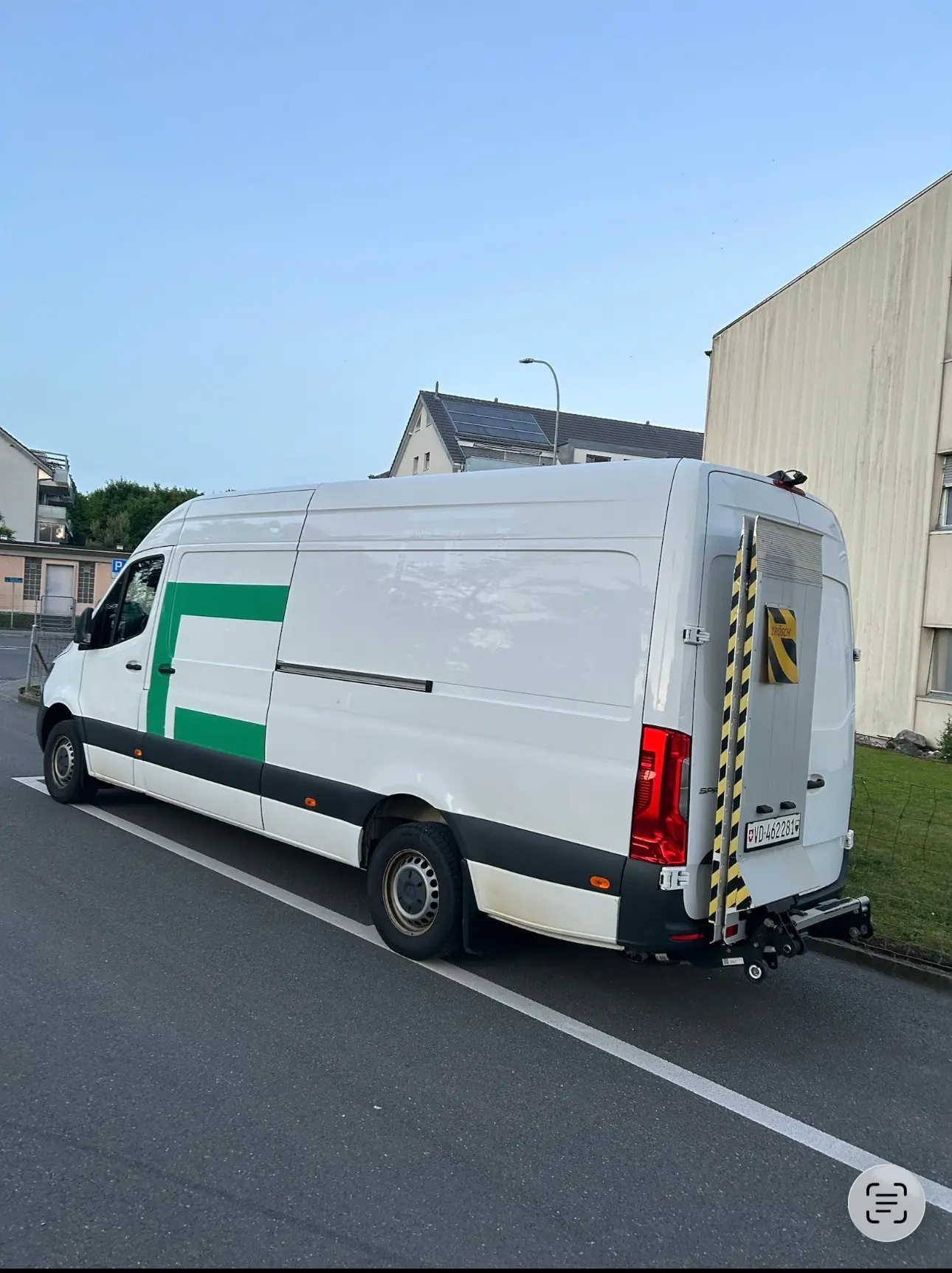 Mercedes-Benz Sprinter 317 CDI 9G-Tronic — Utilitaire diesel fiable, 226'000 km, boîte auto — vue extérieure