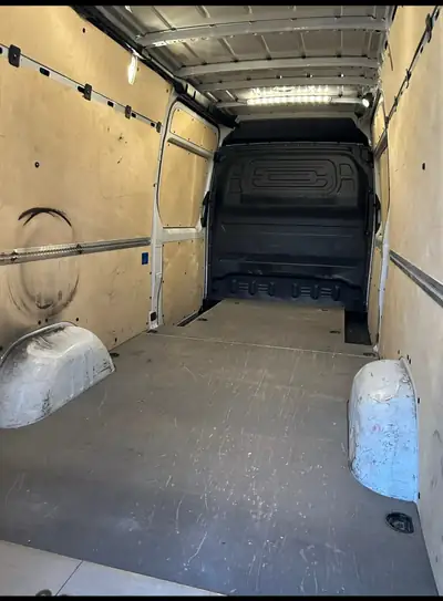 Mercedes-Benz Sprinter 317 CDI 9G-Tronic — Utilitaire diesel fiable, 226'000 km, boîte auto — détail