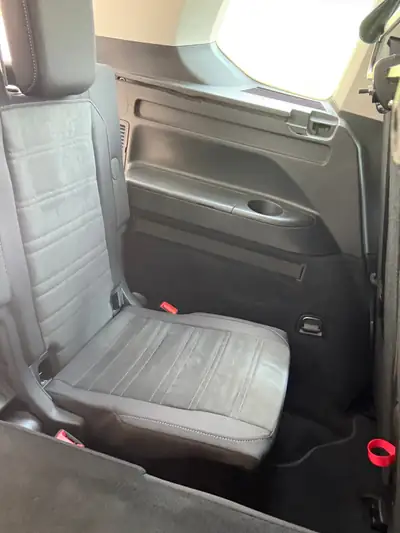 VW Touran 1.6 TDI DSG — Monospace 7 places, équipé Highline, pneus neufs — Miniatur 12