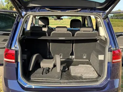 VW Touran 1.6 TDI DSG — Monospace 7 places, équipé Highline, pneus neufs — Miniatur 14