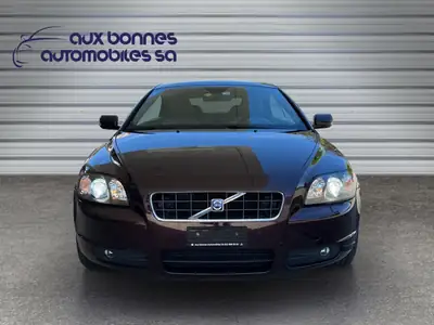 Volvo C70 T5 Summum 2006 — Cabriolet élégant, moteur 220 ch, bon état général — tableau de bord