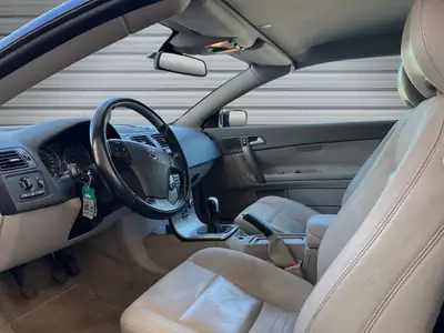 Volvo C70 T5 Summum 2006 — Cabriolet élégant, moteur 220 ch, bon état général — Miniature 11