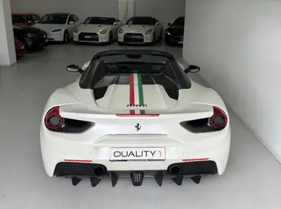 Ferrari 488 Spider 3.9 Turbo — Cabriolet légendaire, boîte d'origine garantie 2 ans — Detail