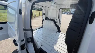 VW Caddy 1.5 TSI 114 DSG — Monospace pratique, faible kilométrage et sans sinistre — Innenraum