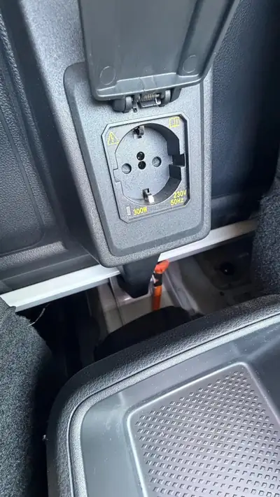 VW Caddy 1.5 TSI 114 DSG — Monospace pratique, faible kilométrage et sans sinistre — Miniatur 10