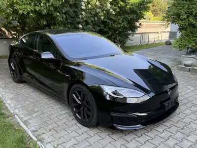 Tesla Model S Plaid 2022 — 1'266 ch, Full Self-Driving, 2 jeux de jantes — exterior view