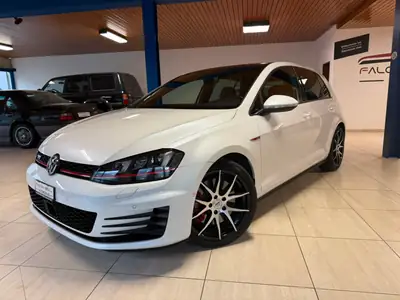VW Golf 2.0 TSI GTI Performance DSG — Sportive dynamique, 230 ch et boîte auto — vista posteriore