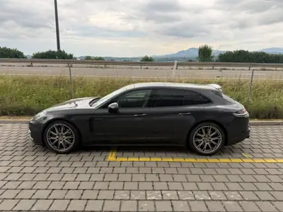 Porsche Panamera 4 E-Hybrid Sport Turismo — Berline familiale hybride rechargeable, 94'000 km — intérieur