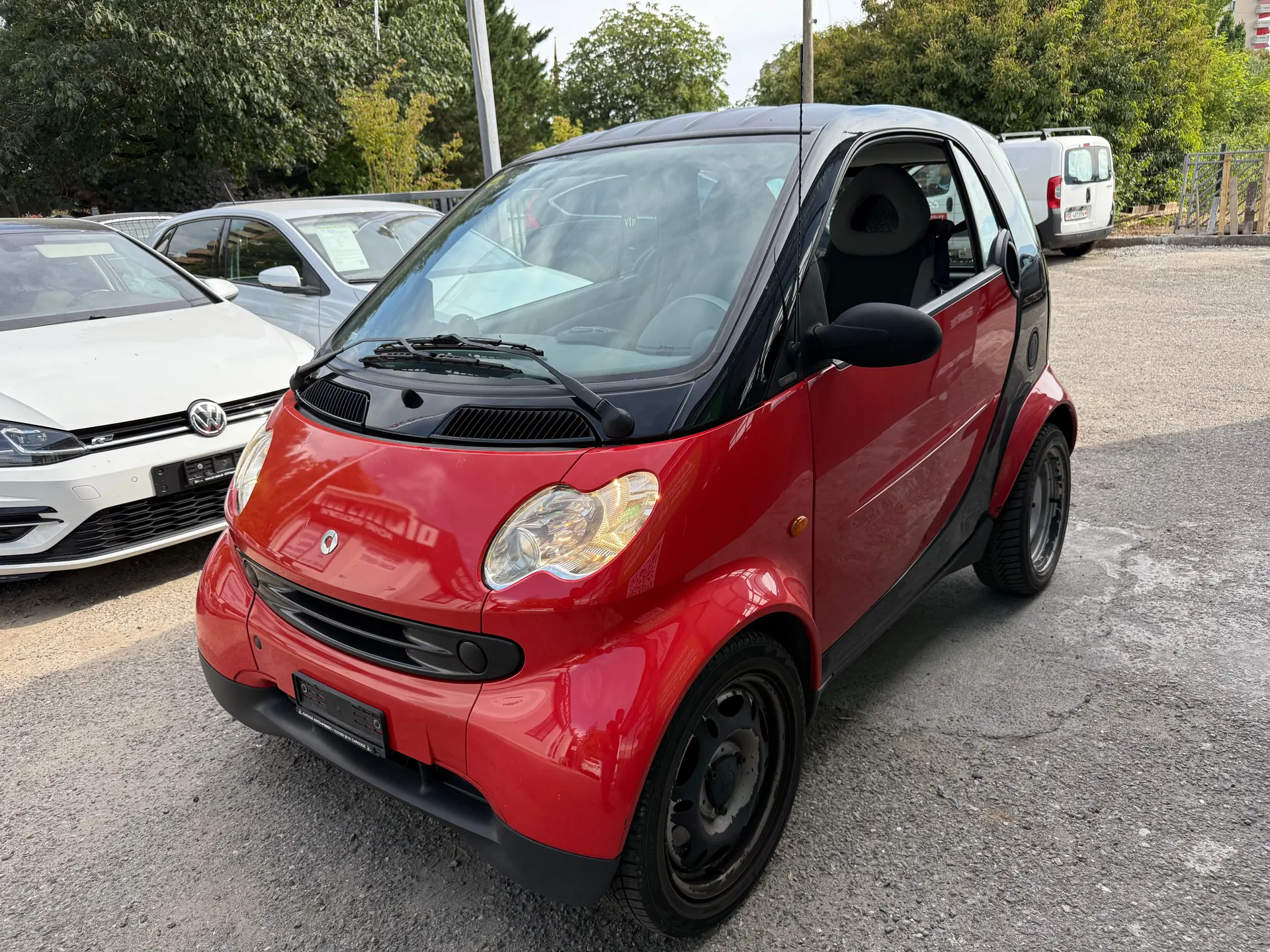 Smart Fortwo Pure 2003 — Citadine iconique, rouge métallisé, essence économique