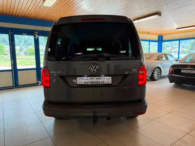 VW Caddy Maxi 2.0 TDI Comfortline 4Motion — Monospace polyvalent 7 places, 4×4 intégral — Miniatur 11