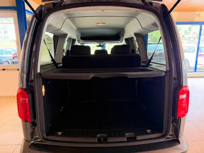 VW Caddy Maxi 2.0 TDI Comfortline 4Motion — Monospace polyvalent 7 places, 4×4 intégral — Miniatur 14