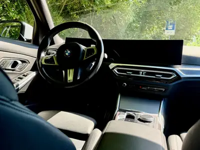BMW 318 M Estate 2024 — Break sportif, 36 500 km seulement — Innenraum