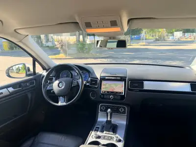 Volkswagen Touareg 3.0 V6 TDI 245 — SUV premium 4x4 fiable, 235 000 km — rear view