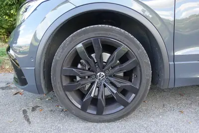 VW Tiguan 2.0 TSI R-Line DSG — SUV performant 245 ch, 4Motion, 63'000 km — Miniature 8