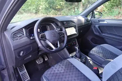 VW Tiguan 2.0 TSI R-Line DSG — SUV performant 245 ch, 4Motion, 63'000 km — Miniature 13