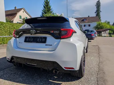Toyota GR Yaris 1.6 Turbo Sport 4x4 — Performance hardcore et traction intégrale — Heckansicht