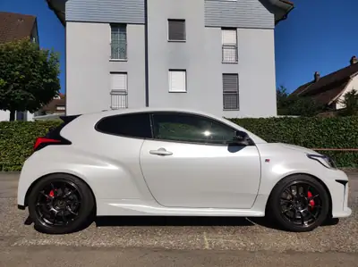 Toyota GR Yaris 1.6 Turbo Sport 4x4 — Performance hardcore et traction intégrale — Außenansicht