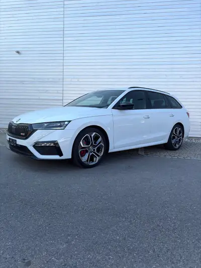 Skoda Octavia RS 2.0 TSI — Break sportif, 245 ch et seulement 65'000 km — côté