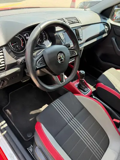 Skoda Fabia 1.2 TSI Monte Carlo DSG — Compacte dynamique, sans sinistre et faible kilométrage — tableau de bord