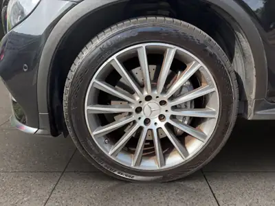 Mercedes-Benz GLC 43 AMG Coupé — Sportivité et prestance, 81 500 km seulement — Miniature 9
