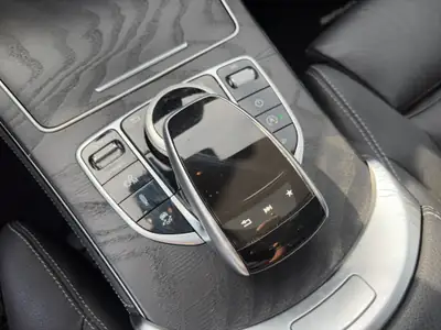 Mercedes-Benz GLC 43 AMG Coupé — Sportivité et prestance, 81 500 km seulement — Miniature 28