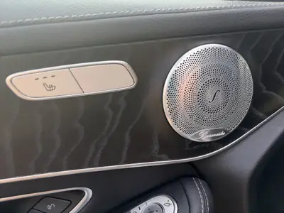 Mercedes-Benz GLC 43 AMG Coupé — Sportivité et prestance, 81 500 km seulement — Miniature 30