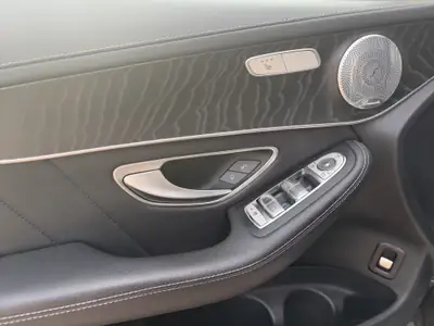 Mercedes-Benz GLC 43 AMG Coupé — Sportivité et prestance, 81 500 km seulement — Miniature 31