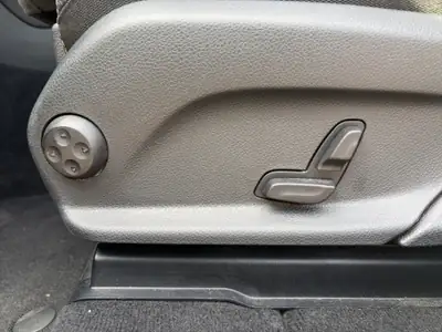 Mercedes-Benz GLC 43 AMG Coupé — Sportivité et prestance, 81 500 km seulement — Miniature 32