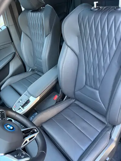 BMW X1 xDrive 25e M Sport — Hybride rechargeable, 15'000 km, équipement premium — Miniatur 9