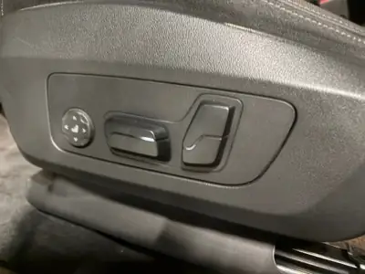 BMW X1 xDrive 25e M Sport — Hybride rechargeable, 15'000 km, équipement premium — Miniatur 10