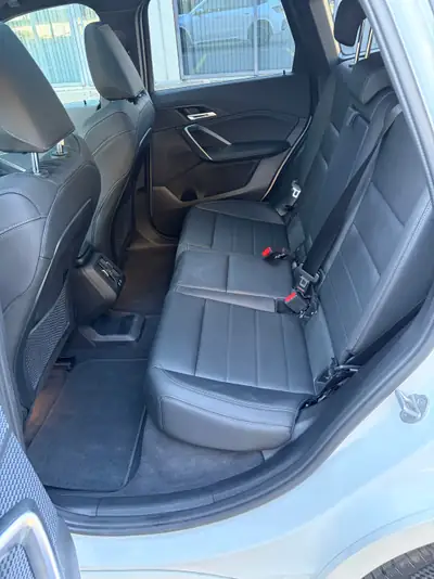 BMW X1 xDrive 25e M Sport — Hybride rechargeable, 15'000 km, équipement premium — Miniatur 12