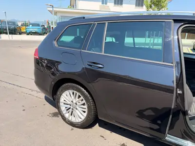 VW Golf Variant 1.4 TSI 122 Cup DSG — Monospace polyvalent, moteur moderne et économe — Miniatura 7