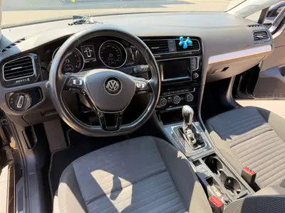 VW Golf Variant 1.4 TSI 122 Cup DSG — Monospace polyvalent, moteur moderne et économe — Miniatura 11