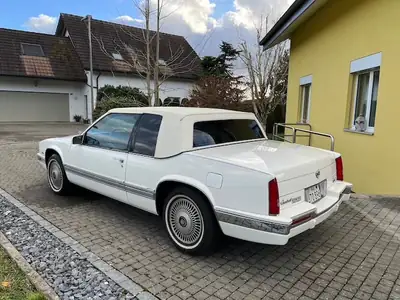 Cadillac Eldorado 4.5 1988 — Coupé américain légendaire, importation d'origine avec moteur révisionné — tableau de bord
