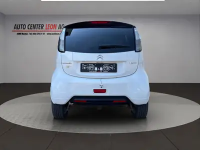 Citroën C-Zero — Électrique urbain, zéro émission et économique — tableau de bord