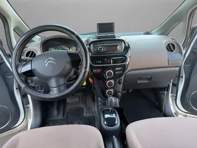 Citroën C-Zero — Électrique urbain, zéro émission et économique — Miniature 14
