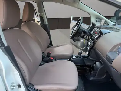 Citroën C-Zero — Électrique urbain, zéro émission et économique — Miniature 17