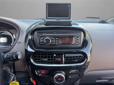 Citroën C-Zero — Électrique urbain, zéro émission et économique — Miniature 16