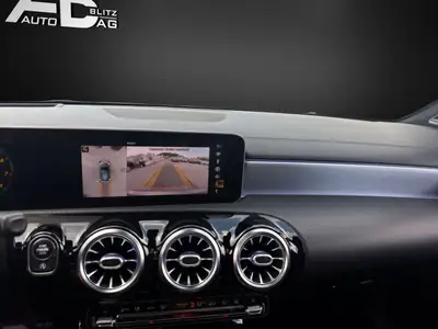 Mercedes-Benz Classe A 250 4Matic AMG Line — Berline sportive polyvalente, entretien complet — Thumbnail 12