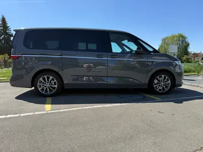 VW T7 Multivan 1.5 TSI eHybrid — Monospace hybride rechargeable 7 places, 4motion — Miniatur 8