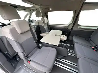 VW T7 Multivan 1.5 TSI eHybrid — Monospace hybride rechargeable 7 places, 4motion — Miniatur 13