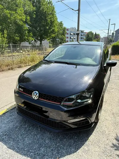 VW Polo 1.8 TSI GTI DSG — Sportive compacte, châssis affiné et faible kilométrage — dettaglio