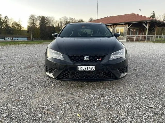 SEAT Leon 2.0 TSI 290 Cupra DSG — Break sportif, 186 000 km, sans sinistre — Außenansicht