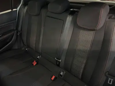 Peugeot 308 1.2 PureTech GT Line — Berline compacte élégante, boîte auto EAT8, faible kilométrage — Miniatur 10
