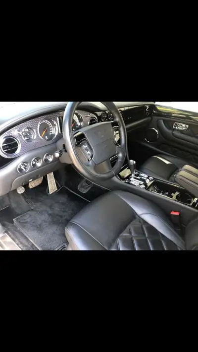 Bentley Arnage 6.8 V8 — Berline de prestige, 69'000 km, sans sinistre — vista posteriore