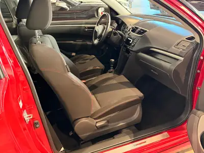 Suzuki Swift 1.6i 16V Sport — Citadine dynamique, entretien impeccable, 136 800 km — Miniature 9