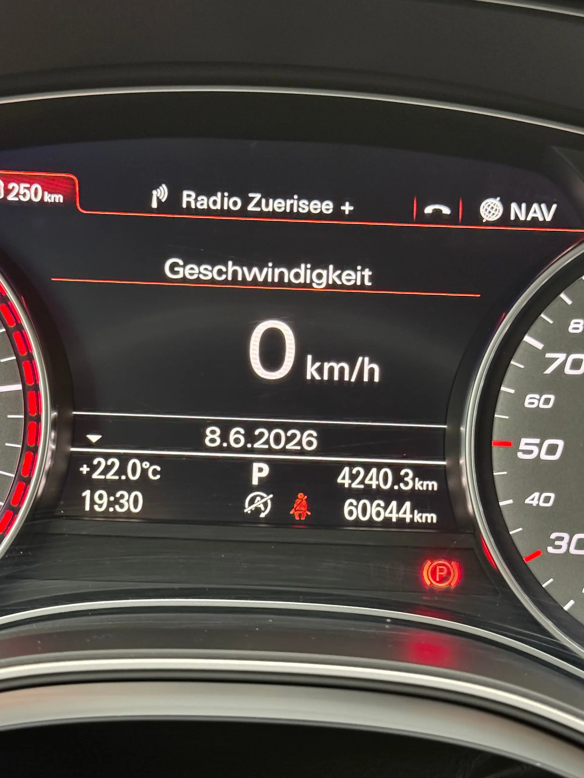 Audi S6 Avant 4.0 V8 TFSI Quattro — Break haute performance, 450 ch, faible kilométrage — Außenansicht