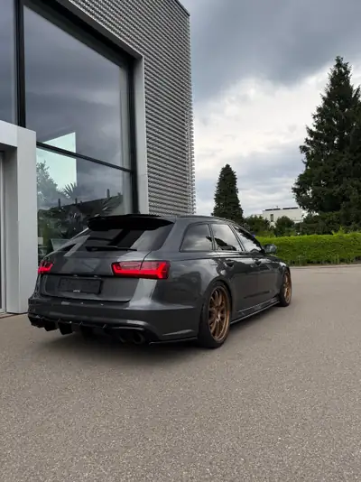 Audi S6 Avant 4.0 V8 TFSI Quattro — Break haute performance, 450 ch, faible kilométrage — Heckansicht