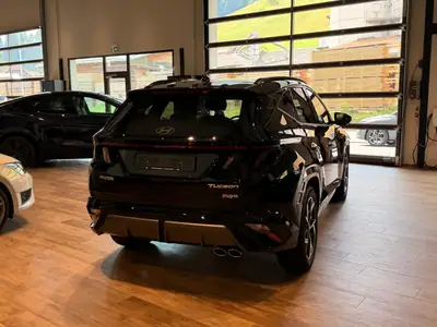 Hyundai Tucson 1.6 TGDI PHEV N-Line 4WD — Hybride rechargeable sportif, 20 km seulement — Miniature 18