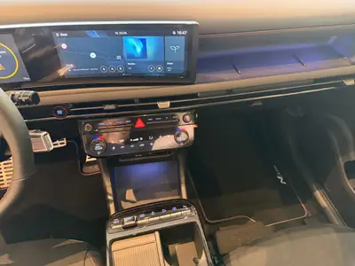 Hyundai Tucson 1.6 TGDI PHEV N-Line 4WD — Hybride rechargeable sportif, 20 km seulement — Miniature 27